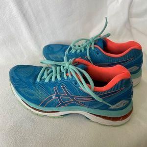 Women’s ASICS GEL-NIMBUS 19, Blue/Orange, Size 8 Wide